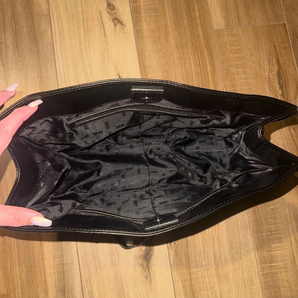 DKNY Sleek Black Chain Tote - Picture 4 of 7